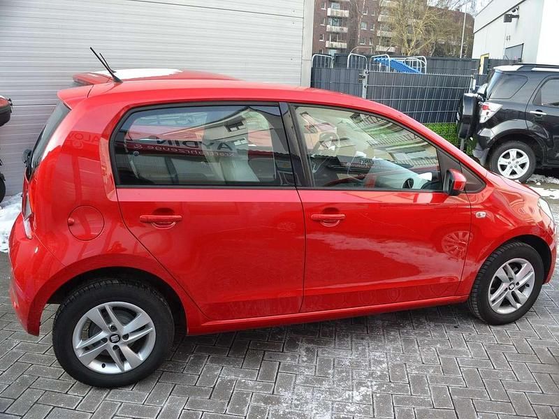 Gebraucht Seat Mii Style 60 PS (44 kW) 2015 Rot Kleinwagen