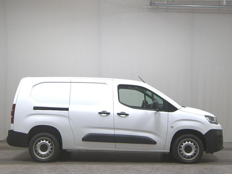 Weiss Gebraucht 2022 Citroën Berlingo Van / Kleinbus | 11.480 € (Superpreis) - Bild 1/4