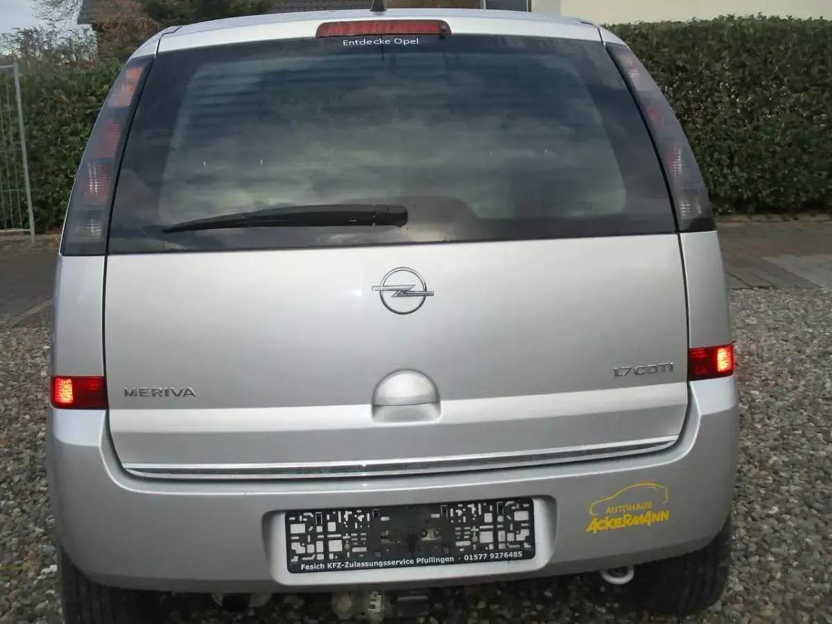 Gebraucht Opel Meriva Edition 101 PS (74 kW) 2008 Starsilber iii m2 Van / Kleinbus