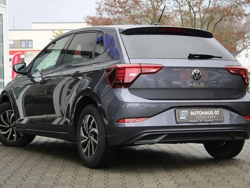 Gebraucht VW Polo Life 95 PS (69 kW) 2025 Grau Kleinwagen