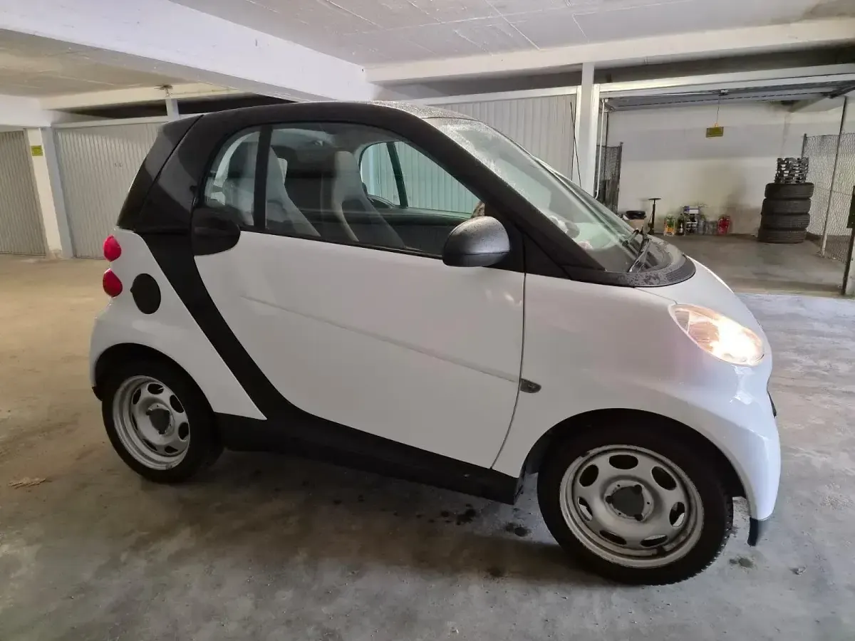 Gebraucht Smart ForTwo Coupé 71 PS (52 kW) 2010 Weiß Coupé