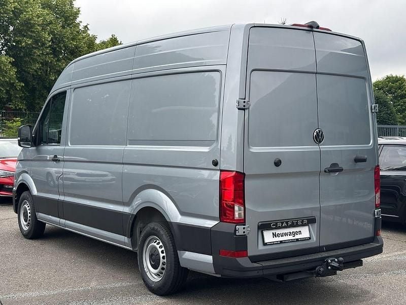 Neu VW Crafter 140 PS (102 kW) 2025 Silber Van
