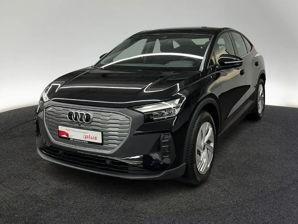 Gebraucht Audi Q4 Sportback e-tron Comfort 125 kW (170 PS) 2023 Schwarz SUV