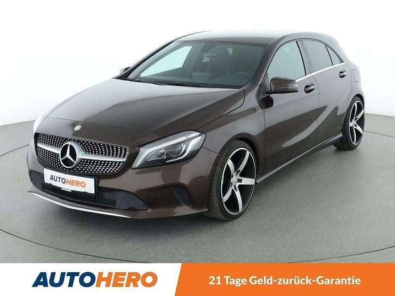 Braun Gebraucht 2016 Mercedes A180 Urban Limousine | 14.440 € (Fairer Preis) - Bild 1/3
