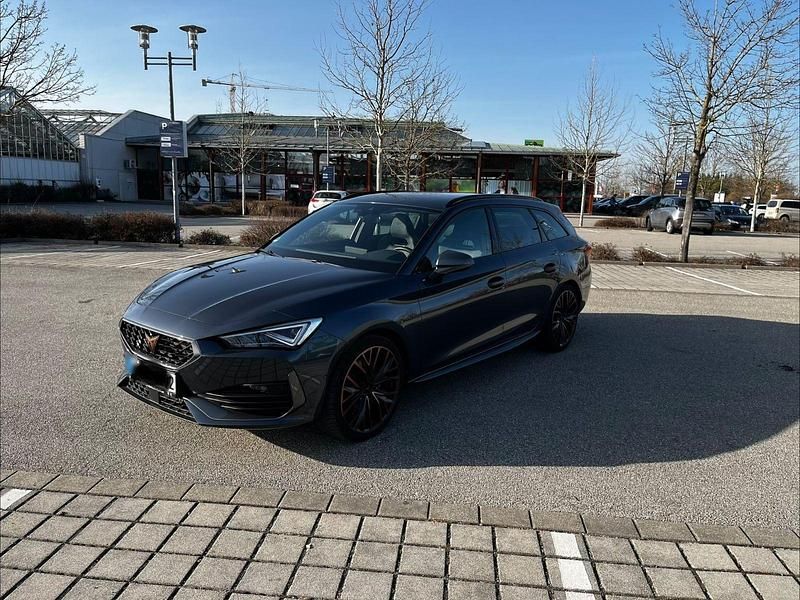 Gebraucht Cupra Leon VZ 245 PS (180 kW) 2023 Blau Kombi