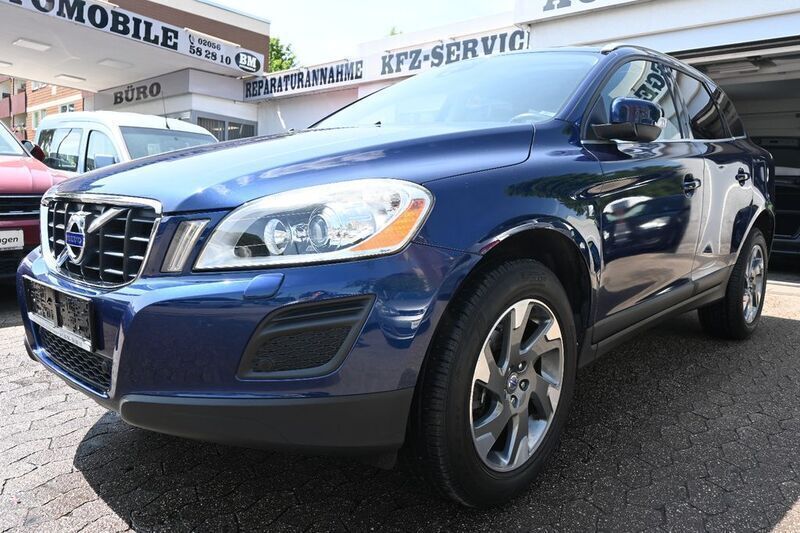 Blau Gebraucht 2011 Volvo XC60 Ocean Race SUV | 14.998 € (Teuer) - Bild 1/4