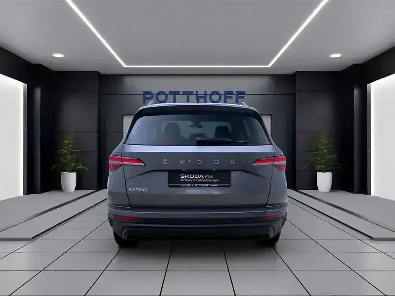 Gebraucht Skoda Karoq Tour 116 PS (85 kW) 2023 Grau SUV