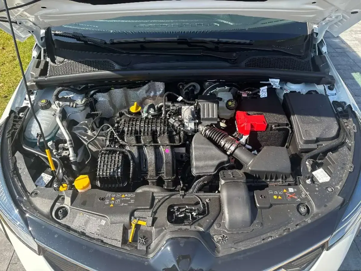 Neu Mitsubishi Colt Basis 67 PS (49 kW) 2025 Antarktisweiß Kleinwagen