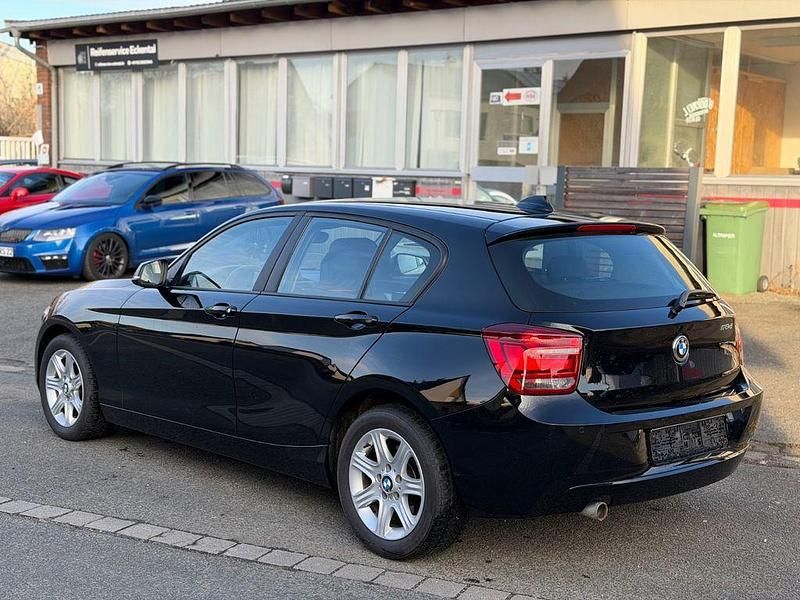 Gebraucht BMW 116 116 PS (85 kW) 2013 Schwarz Kleinwagen