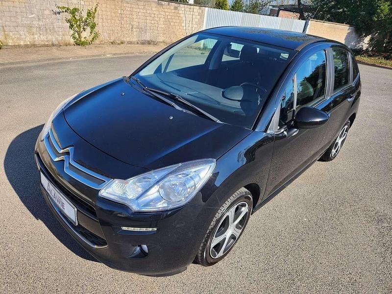 Lackierung schwarz perla nera Gebraucht 2017 Citroën C3 Start Kleinwagen | 4.750 € (Fairer Preis) - Bild 1/4