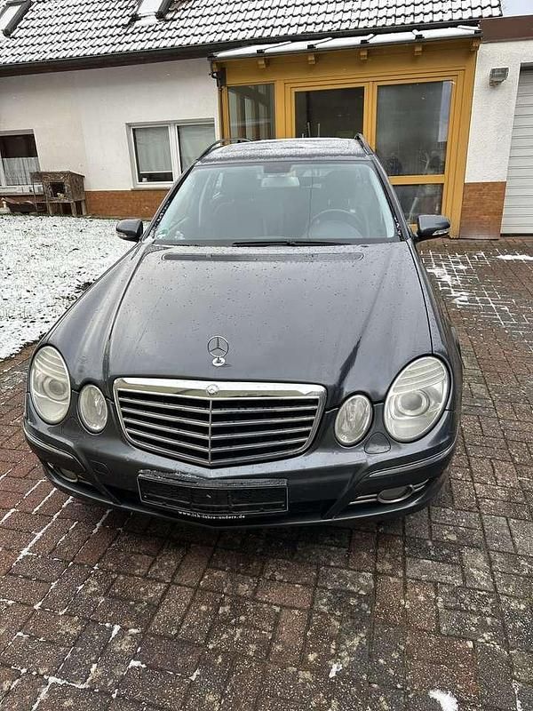 Gebraucht 2008 Mercedes E220 Avantgarde Kombi | 4.000 € (Fairer Preis) - Bild 1/4