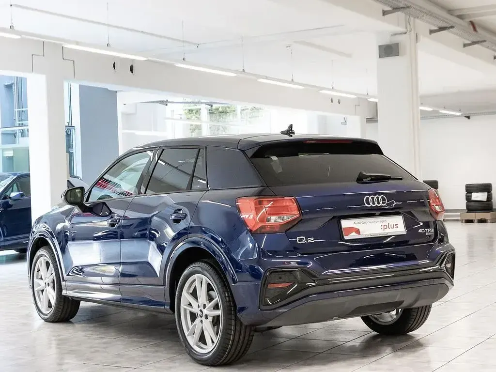 Gebraucht Audi Q2 S-Line 190 PS (139 kW) 2025 Navarrablau metallic SUV