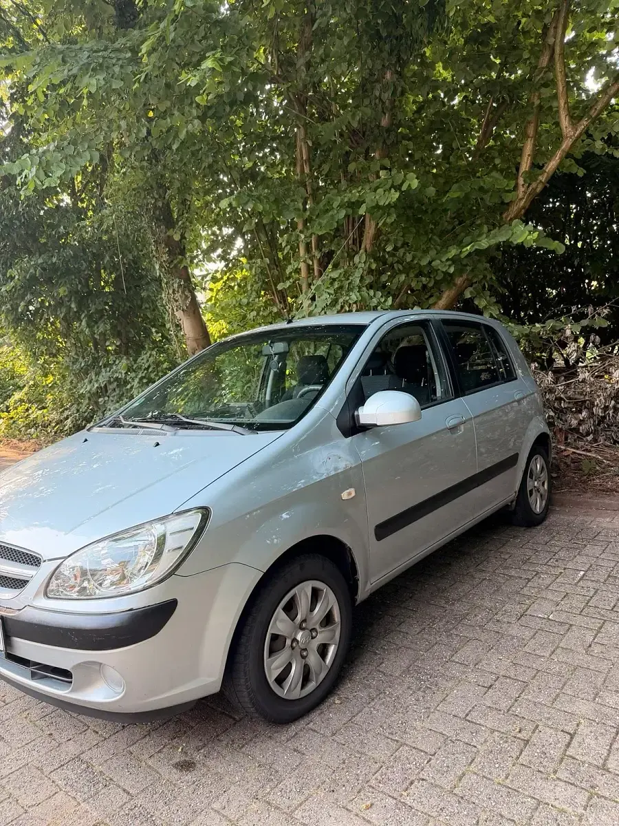 Gebraucht Hyundai Getz 88 PS (64 kW) 2007 Silber Kleinwagen