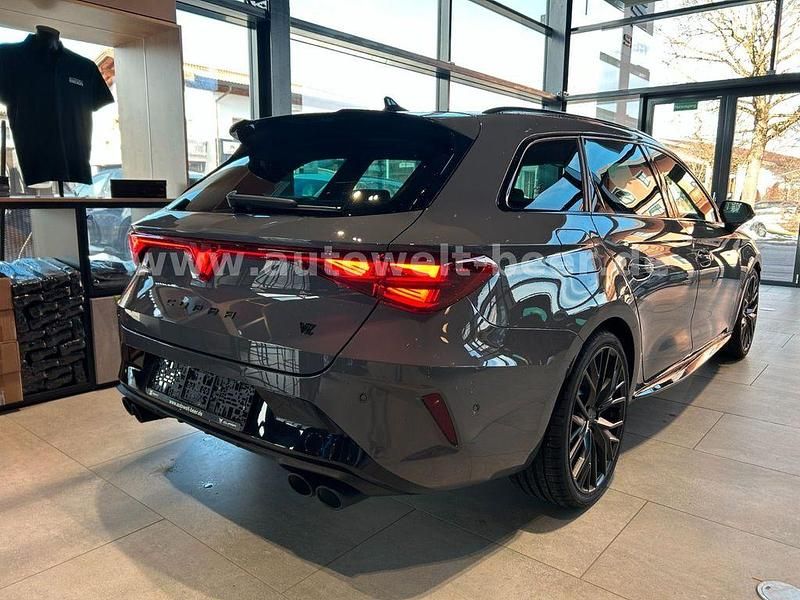 Neu Cupra Leon VZ 333 PS (244 kW) 2026 Grau Limousine