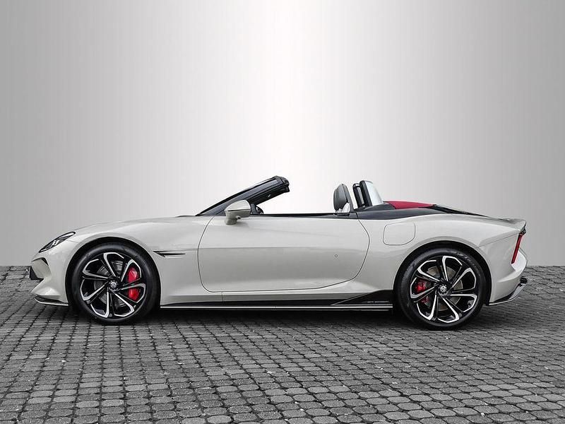 Neu MG Cyberster 375 kW (510 PS) 2025 Diamond red Cabrio