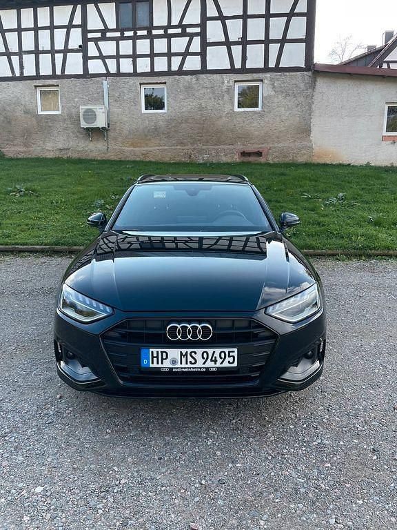 Schwarz Gebraucht 2023 Audi A4 Advanced Kombi | 32.500 € (Etwas zu teuer) - Bild 1/4