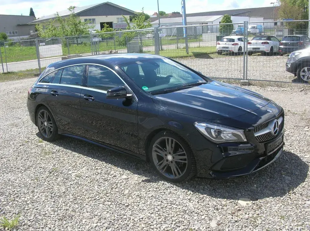 Gebraucht Mercedes CLA180 122 PS (89 kW) 2016 Schwarz Limousine
