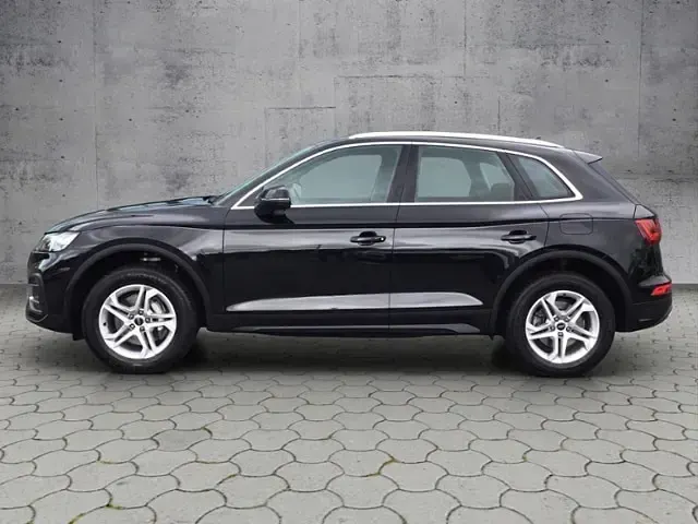 Gebraucht Audi Q5 Ambiente 299 PS (219 kW) 2025 Mythosschwarz metallic SUV