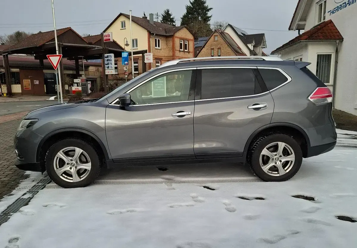 Gebraucht Nissan X-Trail 177 PS (130 kW) 2017 Grau SUV