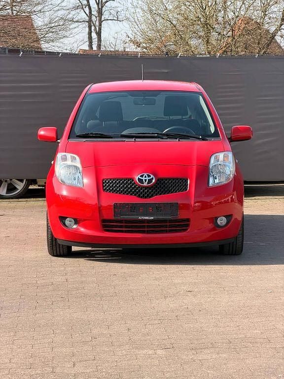 Gebraucht Toyota Yaris Sol 87 PS (63 kW) 2007 Rot Kleinwagen