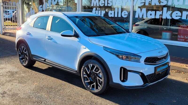 Gebraucht Kia XCeed Vision 160 PS (117 kW) 2023 (wd) cararraweiss SUV