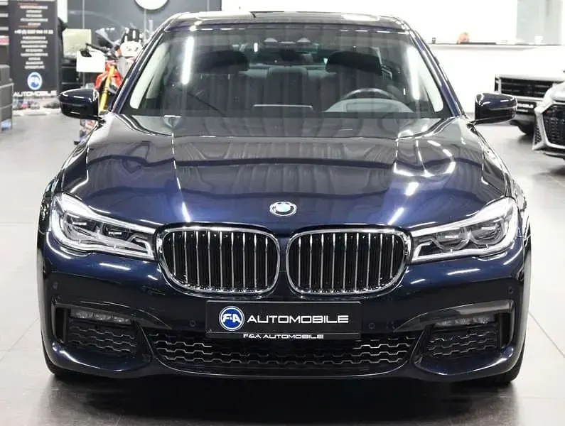 Gebraucht BMW 730 M Sport 265 PS (194 kW) 2019 Schwarz Limousine