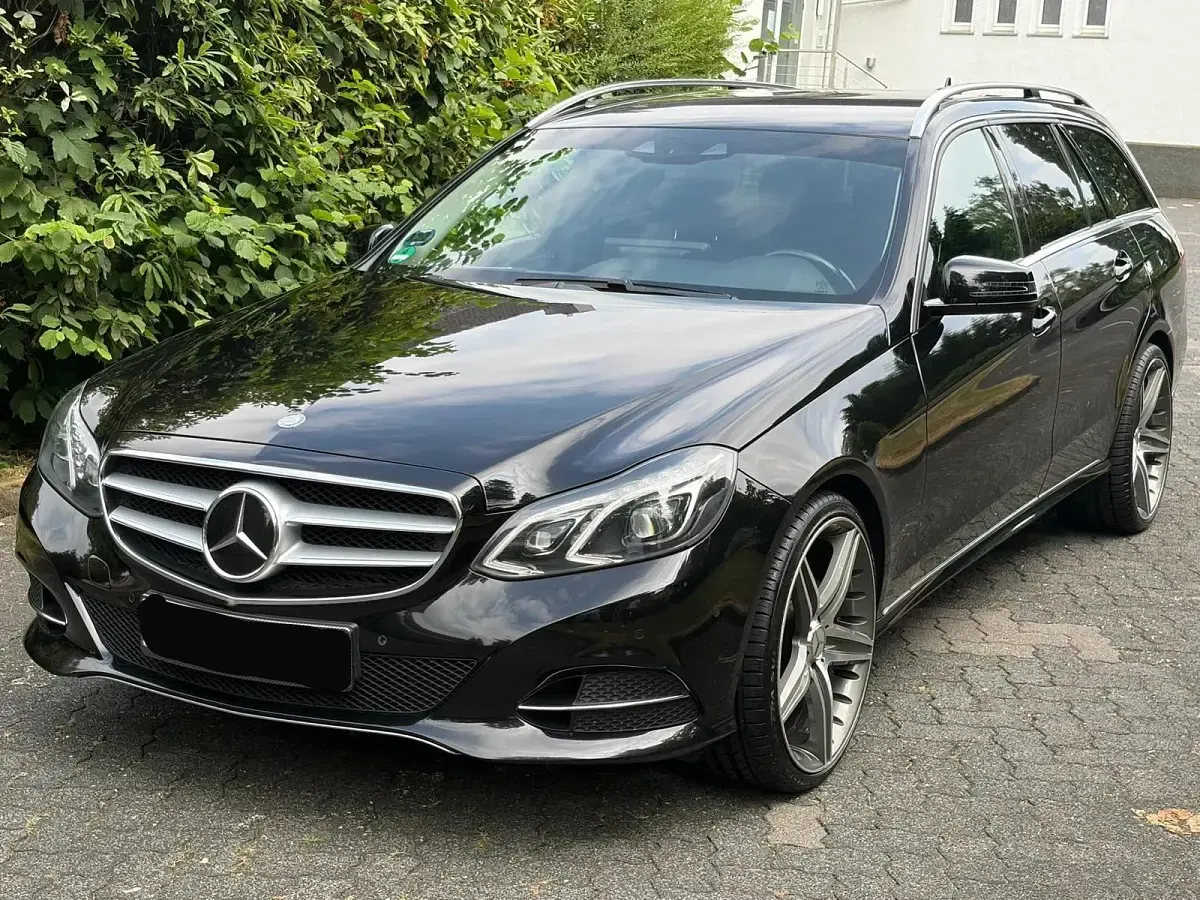 Gebraucht Mercedes E350 258 PS (189 kW) 2015 Schwarz Kombi