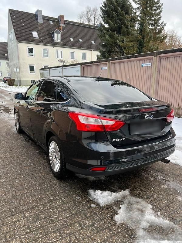 Gebraucht Ford Focus 150 PS (110 kW) 2011 Schwarz Limousine