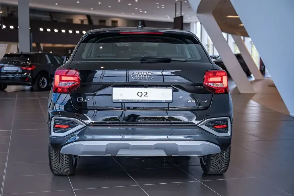 Neu Audi Q2 Advanced Plus 150 PS (110 kW) 2026 Schwarz SUV