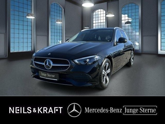 Schwarz Gebraucht 2023 Mercedes C180 Avantgarde Limousine | 33.980 € (Guter Preis) - Bild 1/4