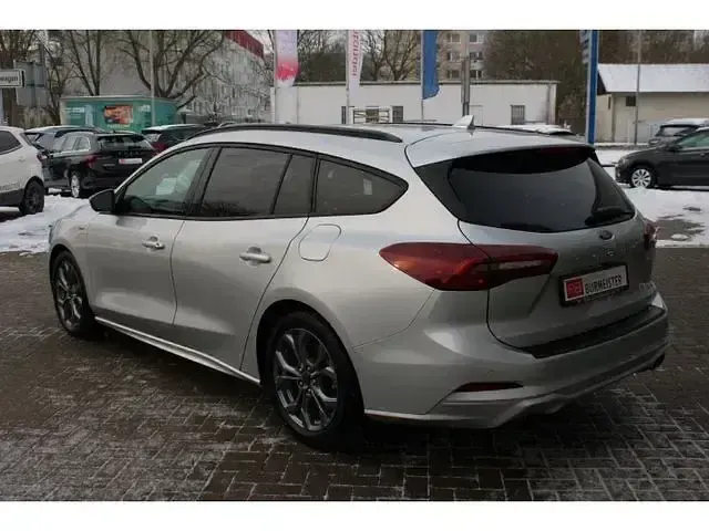 Gebraucht Ford Focus ST-Line 155 PS (114 kW) 2024 Silber Limousine