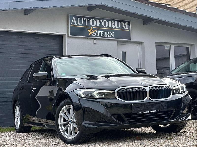 Schwarz Gebraucht 2023 BMW 320 Sport Line Limousine | 25.950 € (Superpreis) - Bild 1/4