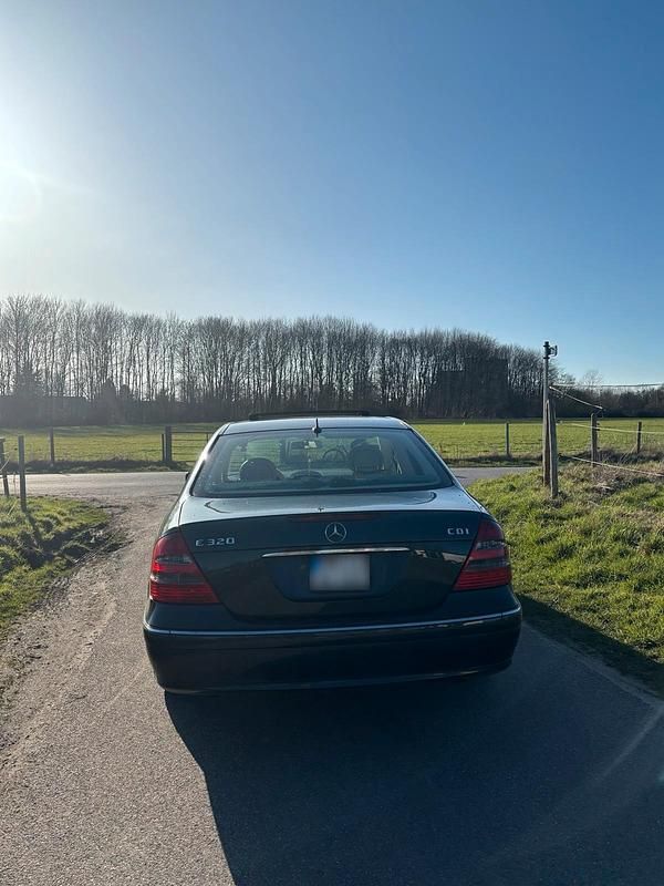 Gebraucht Mercedes E320 205 PS (150 kW) 2005 Limousine