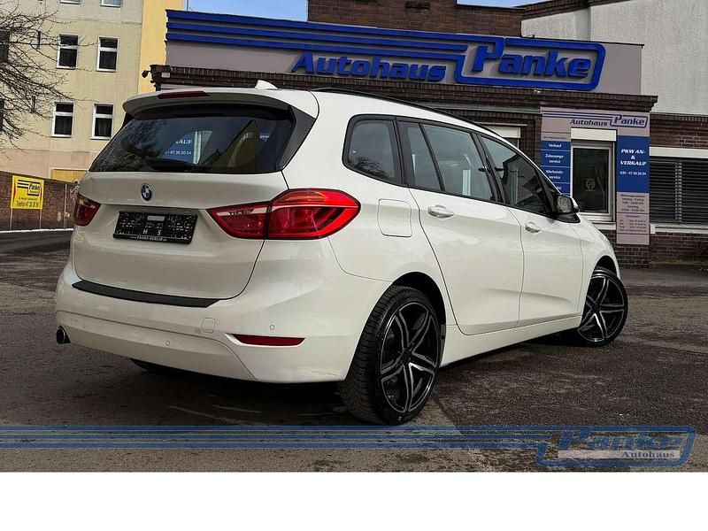 Gebraucht BMW 216 Advantage 116 PS (85 kW) 2016 Alpinweiss iii Van / Kleinbus