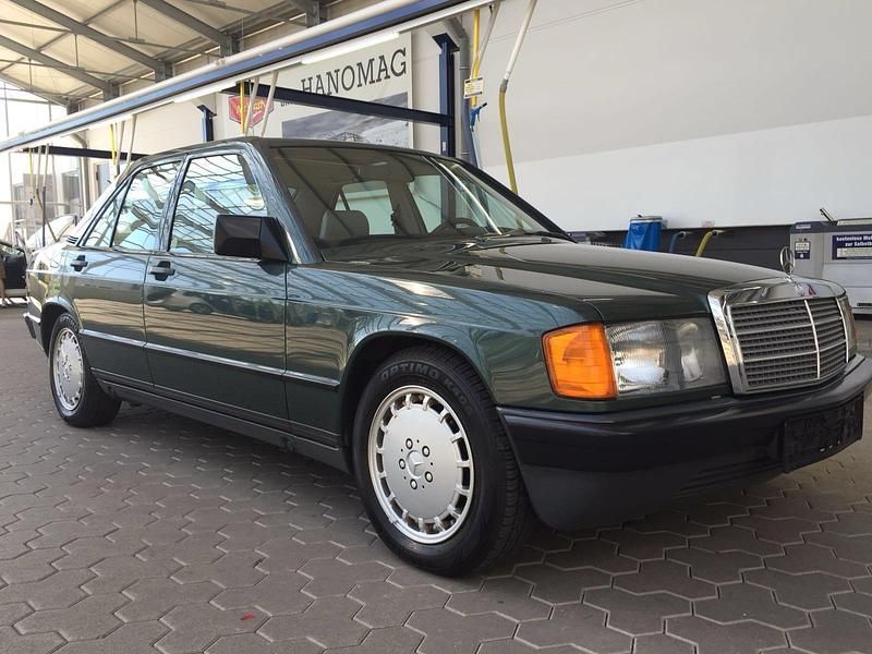 Gebraucht Mercedes 190 1988 Grün Limousine
