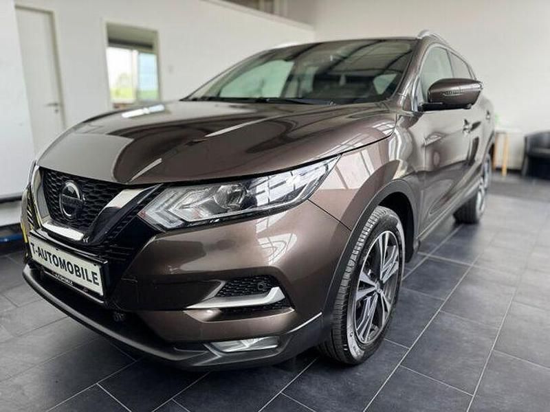 Braun Gebraucht 2021 Nissan Qashqai SUV | 22.190 € (Fairer Preis) - Bild 1/4