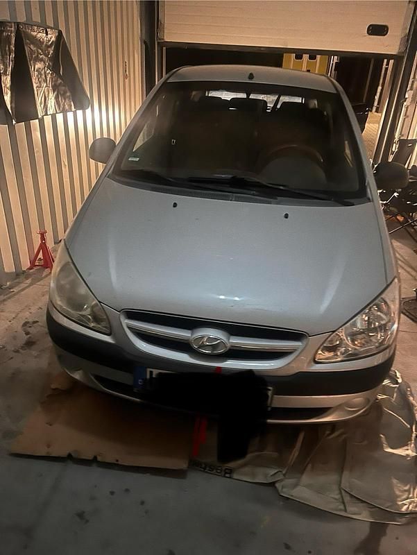 Silber Gebraucht 2006 Hyundai Getz Kleinwagen | 600 € (Superpreis) - Bild 1/4