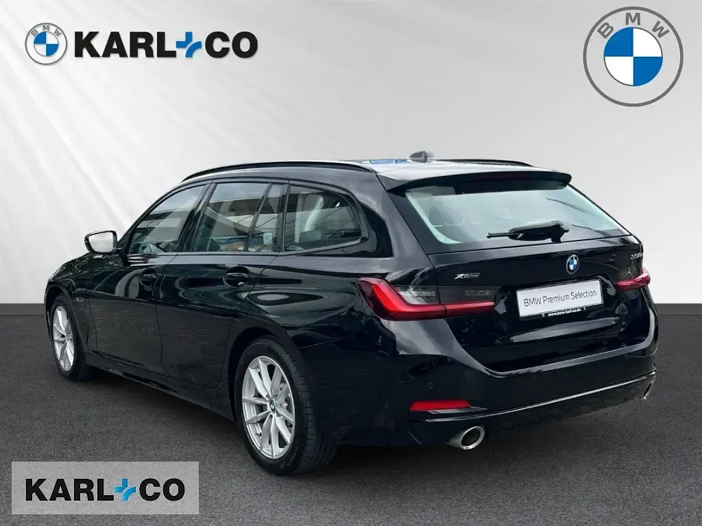 Gebraucht BMW 330e 292 PS (214 kW) 2023 Schwarz Kombi