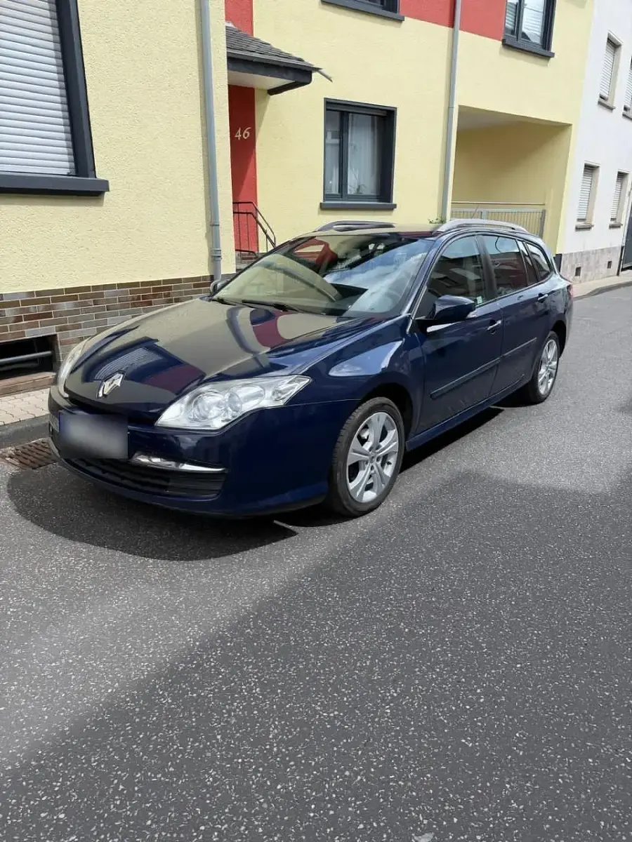 Gebraucht Renault Laguna III 110 PS (80 kW) 2009 Blau Kombi
