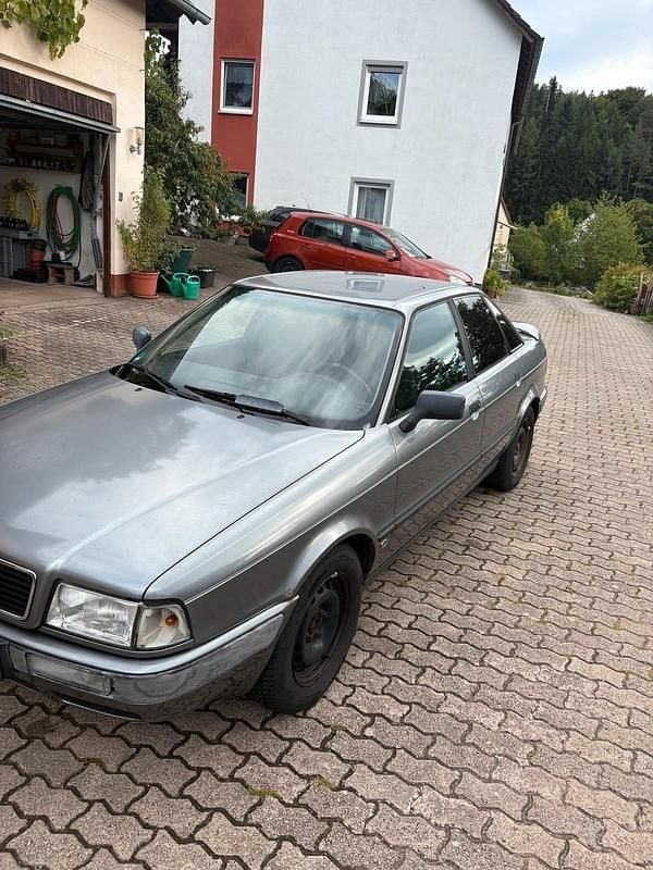 Grau Gebraucht 1991 Audi 80 Limousine | 1.800 € - Bild 1/4