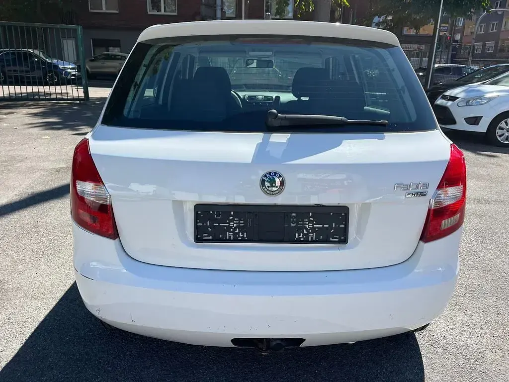 Gebraucht Skoda Fabia 60 PS (44 kW) 2008 Weiß Limousine
