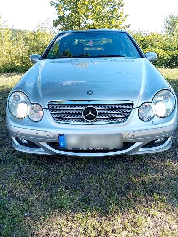 Silber Gebraucht 2007 Mercedes C220 Coupé | 1.800 € (Superpreis) - Bild 1/4