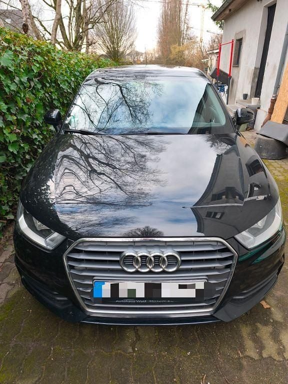 Gebraucht Audi A1 Sportback 95 PS (69 kW) 2015 Schwarz Kleinwagen