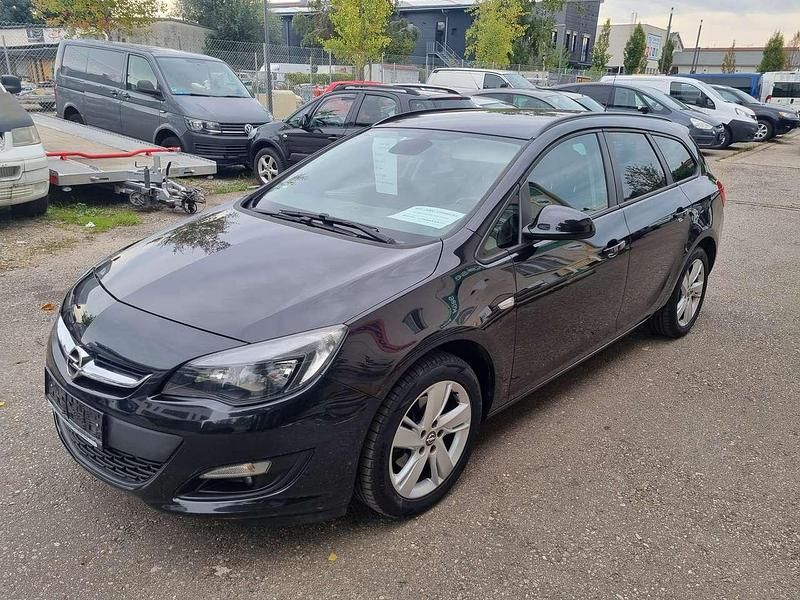 Graphitschwarz Gebraucht 2016 Opel Astra Edition Kombi | 4.290 € (Superpreis) - Bild 1/4
