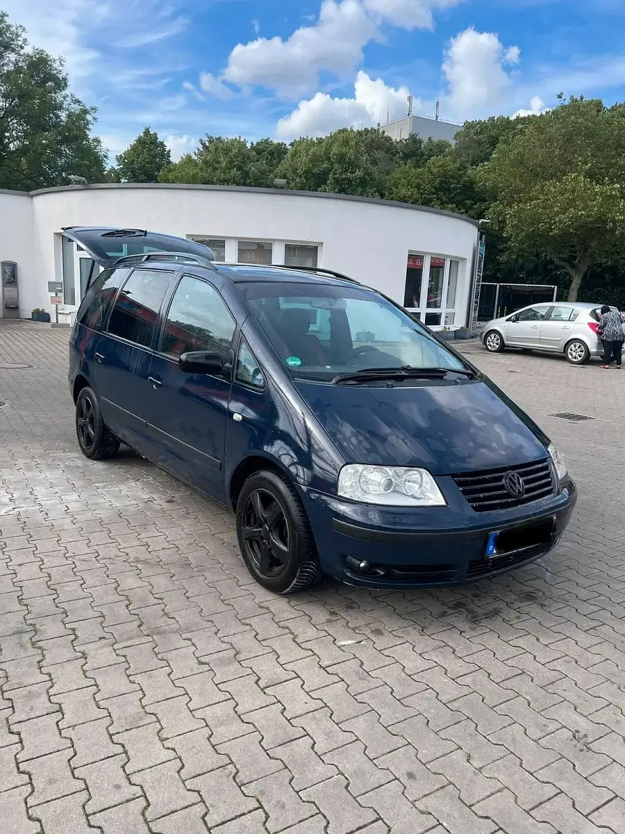 Gebraucht VW Sharan 131 PS (96 kW) 2004 Blau Van / Kleinbus