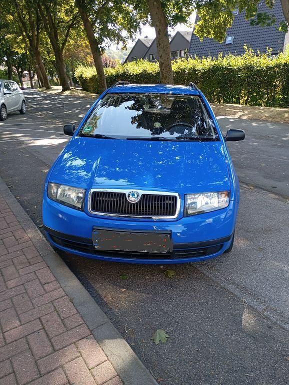 Blau Gebraucht 2005 Skoda Fabia Exact Kombi | 2.690 € (Etwas zu teuer) - Bild 1/4