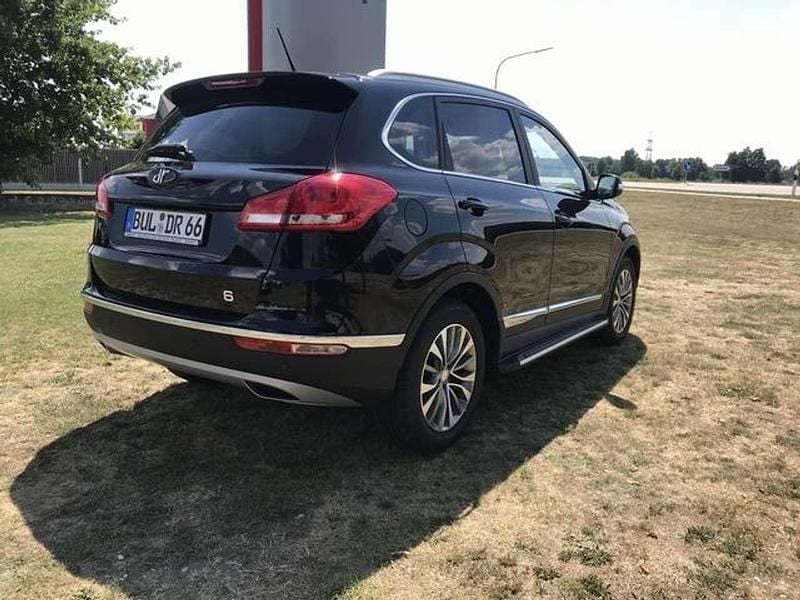 Schwarz Gebraucht 2019 DR Automobiles DR6 SUV | 23.900 € - Bild 1/4