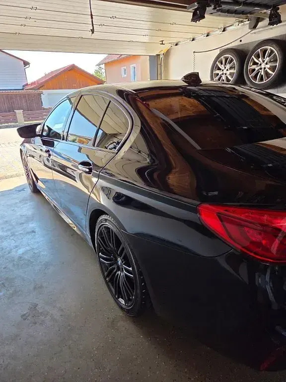 Gebraucht BMW 540 Performance 340 PS (250 kW) 2018 Schwarz Limousine