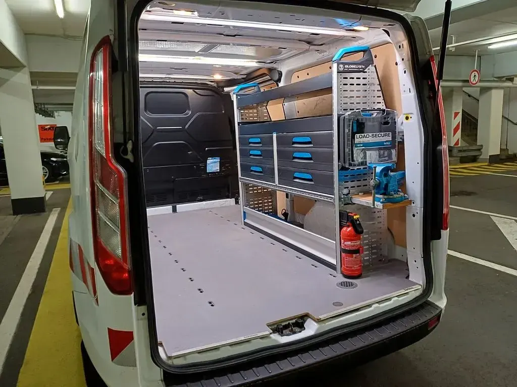 Używany Ford Transit Custom 105 KM (77 kW) 2021 Biały Minivan
