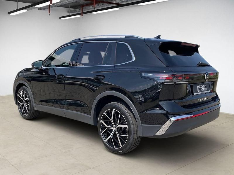 Gebraucht VW Tiguan Elegance 177 PS (130 kW) 2025 Schwarz SUV